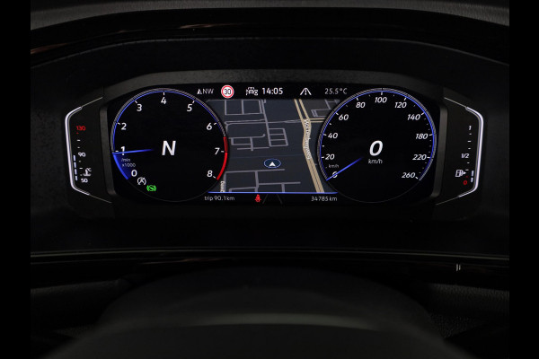 Volkswagen T-Roc Cabrio 1.5 TSI R-Line 150 pk Automaat (DSG) | Navigatie | Trekhaak (afneembaar) | Windscherm | Parkeersensoren (Park assist) | Achteruitrijcamera | Stoelverwarming | R-Line |