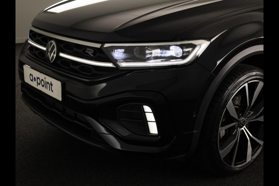 Volkswagen T-Roc Cabrio 1.5 TSI R-Line 150 pk Automaat (DSG) | Navigatie | Trekhaak (afneembaar) | Windscherm | Parkeersensoren (Park assist) | Achteruitrijcamera | Stoelverwarming | R-Line |