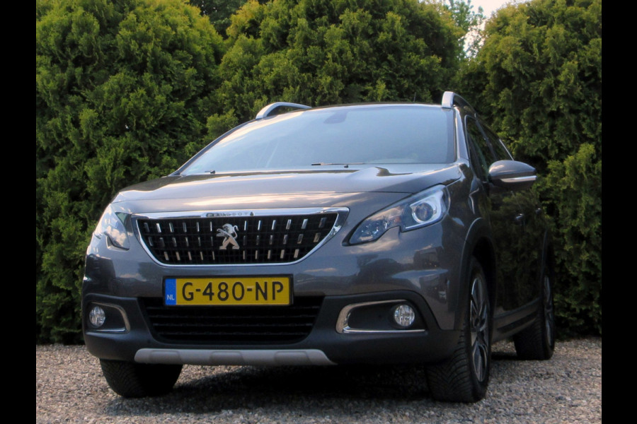 Peugeot 2008 1.2 PureTech Allure * Navi * Camera *