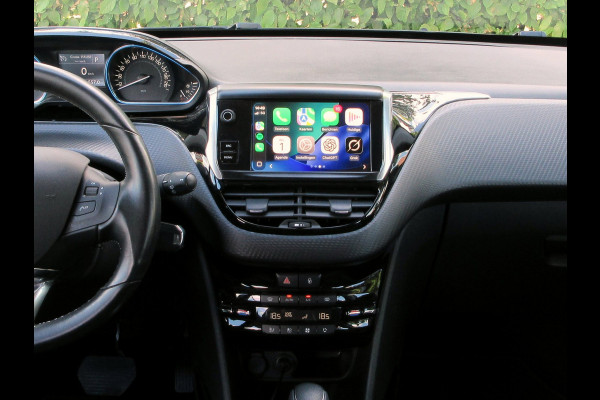 Peugeot 2008 1.2 PureTech Allure * Navi * Camera *