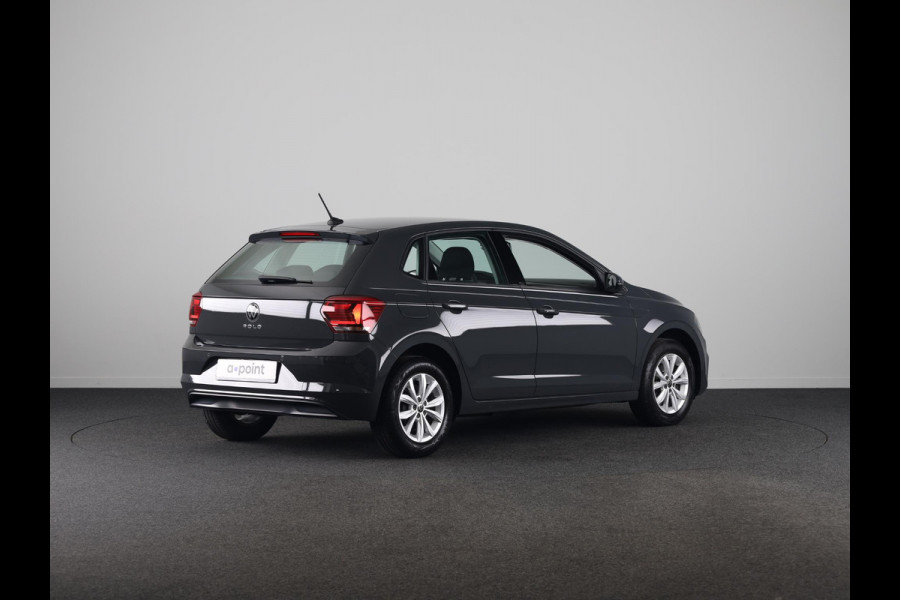 Volkswagen Polo 1.0 TSI Comfortline 95 pk Automaat (DSG) | Navigatie | Parkeersensoren | Adaptieve cruise control |
