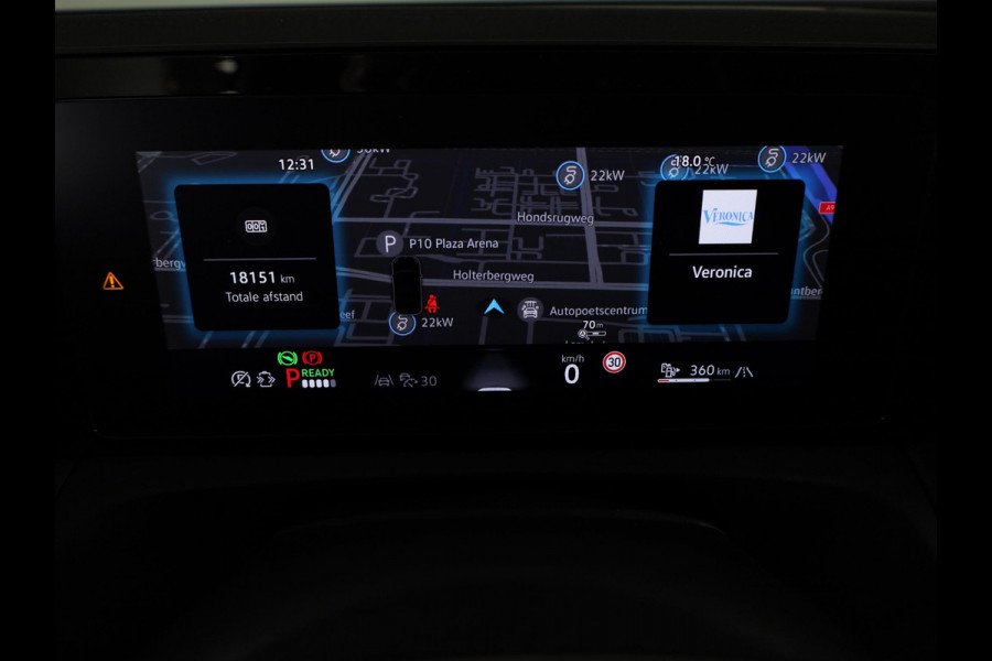 Volkswagen Tiguan 1.5 eHybrid R-Line Edition 272 pk Automaat (DSG) | Verlengde garantie | Navigatie | Panoramadak | Trekhaak (wegklapbaar) | Parkeersensoren (Park assist) | Rondomzicht camera | Lederen bekleding | R-Line |