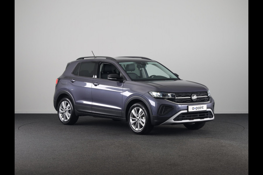 Volkswagen T-Cross 1.0 TSI Life Edition Goal 95PK | Navigatie | Parkeersensoren voor en achter | Stoelverwarming |