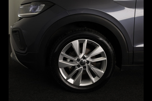 Volkswagen T-Cross 1.0 TSI Life Edition Goal 95PK | Navigatie | Parkeersensoren voor en achter | Stoelverwarming |