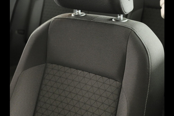 Volkswagen T-Cross 1.0 TSI Life 95 pk | Navigatie | Parkeersensoren | Autom. airco | Adaptieve cruise control |