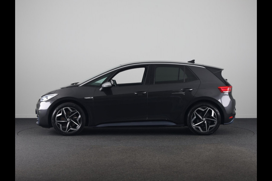 Volkswagen ID.3 First Plus 58 kWh | SoH 86,98% | 204 PK | Navigatie | 19" Lm velgen | Parkeercamera |