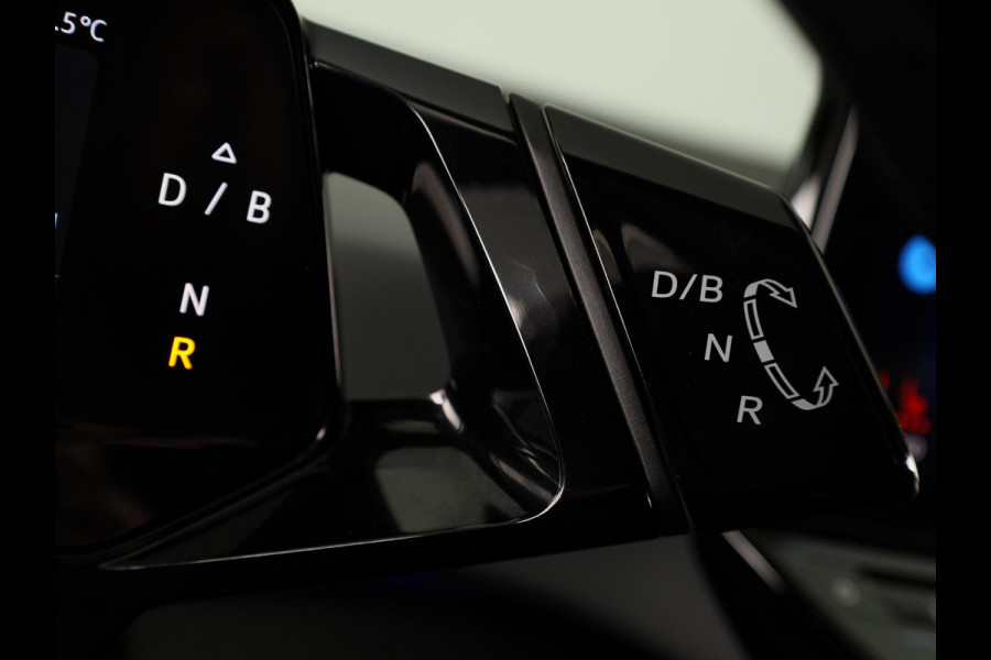 Volkswagen ID.3 First Plus 58 kWh | SoH 86,98% | 204 PK | Navigatie | 19" Lm velgen | Parkeercamera |