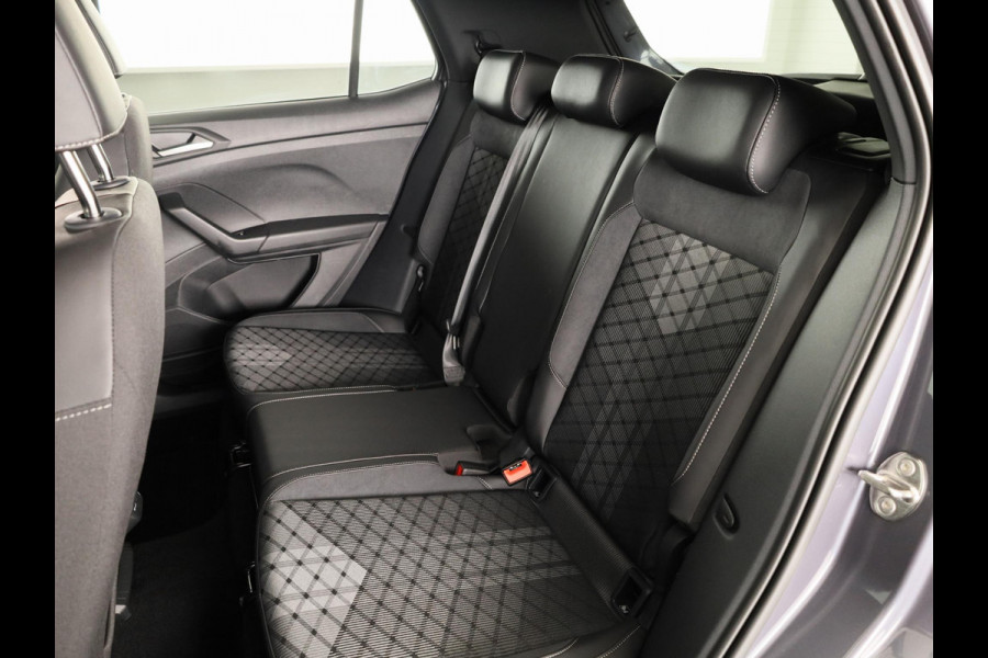 Volkswagen T-Cross 1.5 TSI R-Line 150pk DSG | Trekhaak | Navigatie | Parkeercamera | PDC