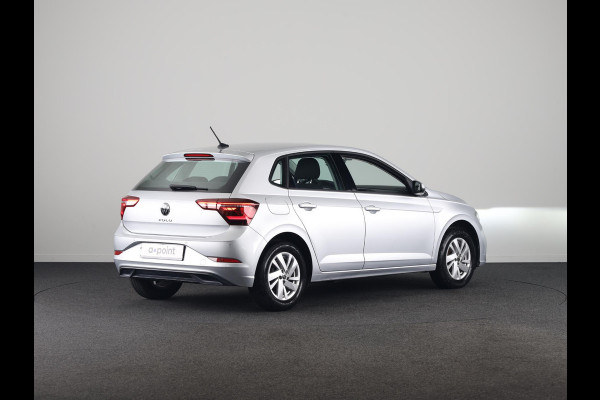 Volkswagen Polo 1.0 TSI Style 95 pk | Navigatie | Parkeersensoren | Autom. airco | Stoelverwarming | Apple Carplay/Android Auto |