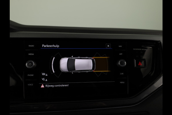 Volkswagen Polo 1.0 TSI Style 95 pk | Navigatie | Parkeersensoren | Autom. airco | Stoelverwarming | Apple Carplay/Android Auto |
