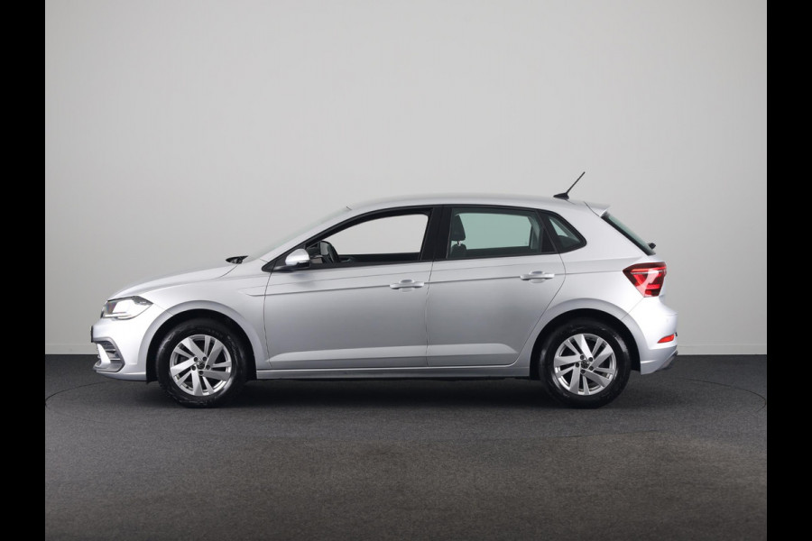 Volkswagen Polo 1.0 TSI Style 95 pk | Navigatie | Parkeersensoren | Autom. airco | Stoelverwarming | Apple Carplay/Android Auto |