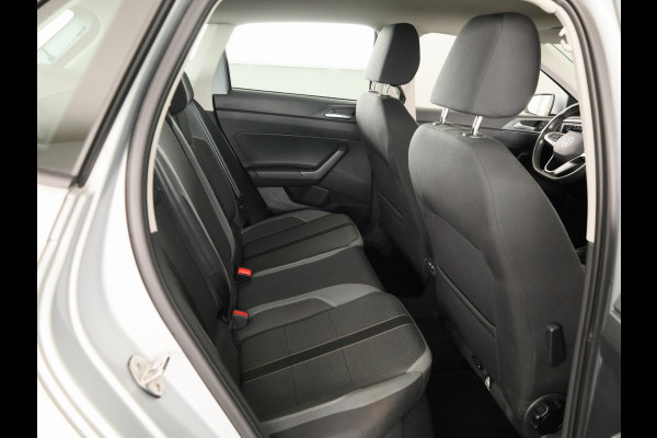 Volkswagen Polo 1.0 TSI Style 95 pk | Navigatie | Parkeersensoren | Autom. airco | Stoelverwarming | Apple Carplay/Android Auto |