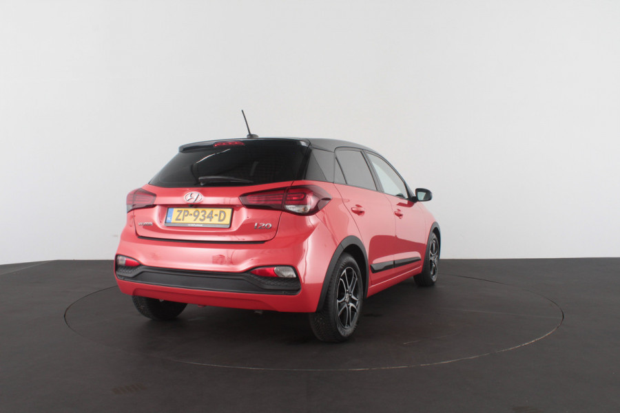 Hyundai i20 1.0 T-GDI Comfort > 110pk/Camera/Navi/Cruise control/15 inch/Zwart dak...