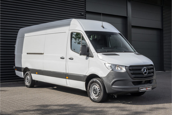 Mercedes-Benz Sprinter 317 L3H2 RWD Trekhaak - MBUX
