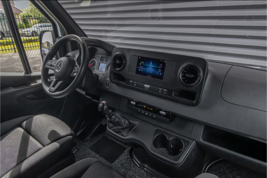 Mercedes-Benz Sprinter 317 L3H2 RWD Trekhaak - MBUX
