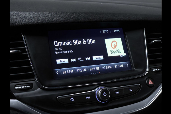 Opel Astra Sports Tourer 1.2 Design & Tech Sport (APPLE CARPLAY,NAVI,CAMERA,PDC,CLIMATE,CRUISE,GETINT,SPORTSTOELEN,LM VELGEN)