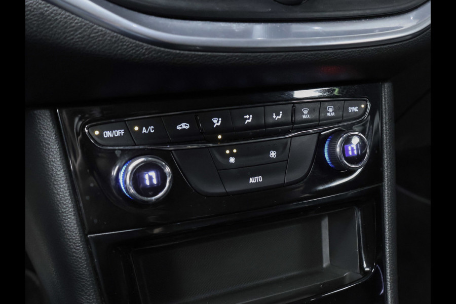 Opel Astra Sports Tourer 1.2 Design & Tech Sport (APPLE CARPLAY,NAVI,CAMERA,PDC,CLIMATE,CRUISE,GETINT,SPORTSTOELEN,LM VELGEN)