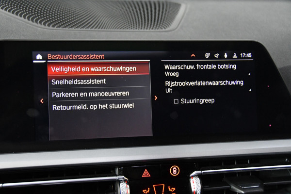 BMW 3-serie 330i M-Pakket, Pano, Bodykit, Applecarplay
