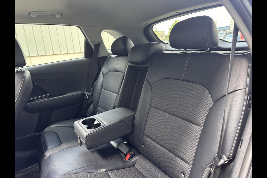 Kia Niro 1.6 GDi Hybrid Edition | Schuif/kantel Dak | Camera | Navi | Cruise Control | LED Lampen | Climate |