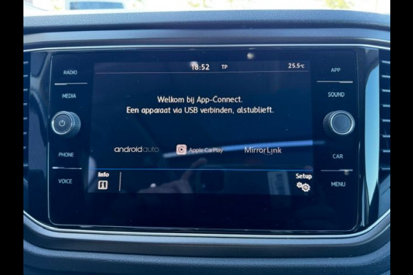 Volkswagen T-Roc 1.0 TSI Style Beats Airco,Navigatie,Camera,Panoramadak
