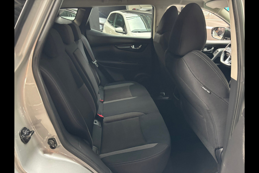 Nissan QASHQAI 1.3 DIG-T Design Edition / Navi / Stoelverwarming / Trekhaak