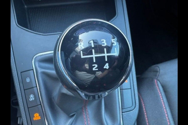 Seat Ibiza 1.6 TDI FR 5deurs Airco/ECC,Cruisecontrol,Navigatie
