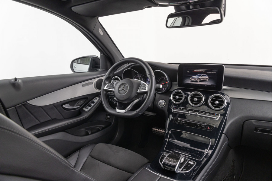 Mercedes-Benz GLC 250 4MATIC 210pk Premium Plus AMG Pano