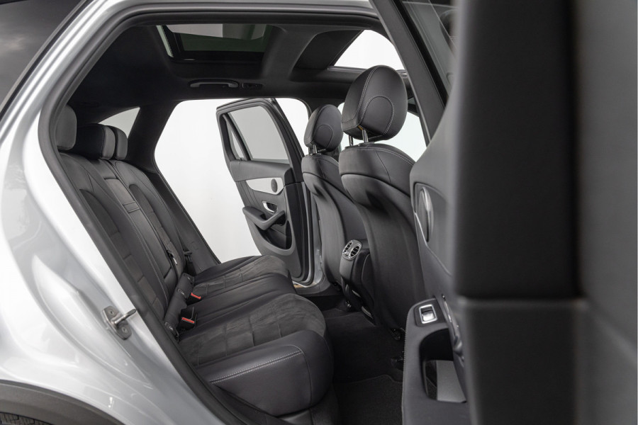 Mercedes-Benz GLC 250 4MATIC 210pk Premium Plus AMG Pano