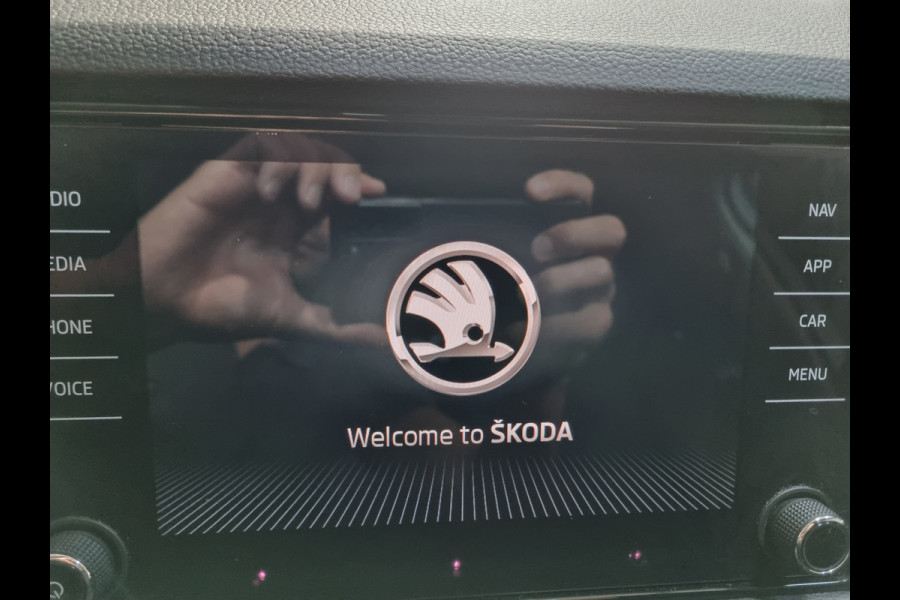 Škoda Karoq 1.0 TSI Ambition Business ✅NETTE AUTO ✅CARPLAY  ✅TREKHAAK