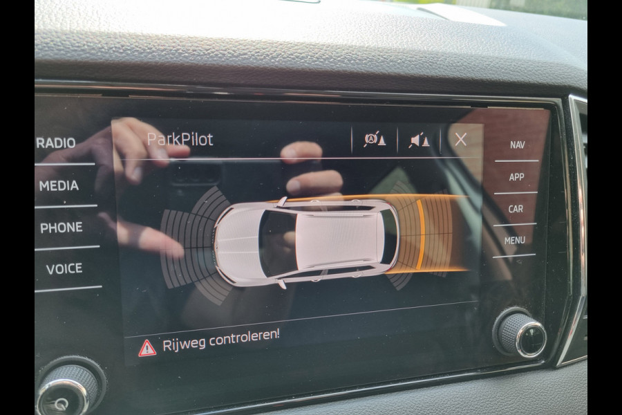 Škoda Karoq 1.0 TSI Ambition Business ✅NETTE AUTO ✅CARPLAY  ✅TREKHAAK