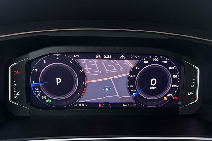 Volkswagen Tiguan Allspace 1.5 TSI Highline Business R (PANORAMADAK, DIGITALE COCKPIT, 360 CAMERA, STOELVERWARMING, 1e EIGENAAR)