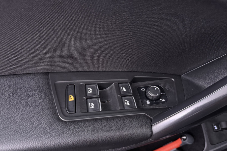 Volkswagen Tiguan Allspace 1.5 TSI Highline Business R (PANORAMADAK, DIGITALE COCKPIT, 360 CAMERA, STOELVERWARMING, 1e EIGENAAR)