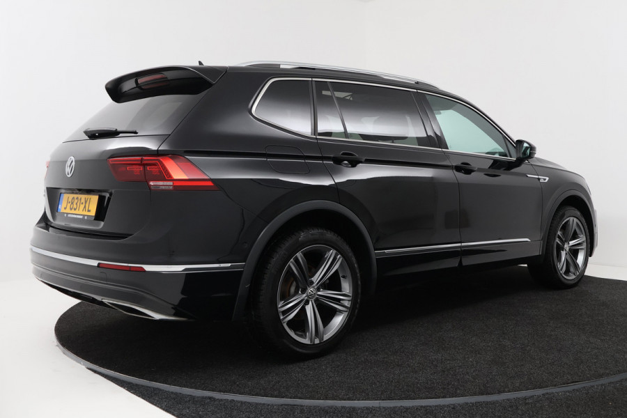 Volkswagen Tiguan Allspace 1.5 TSI Highline Business R (PANORAMADAK, DIGITALE COCKPIT, 360 CAMERA, STOELVERWARMING, 1e EIGENAAR)