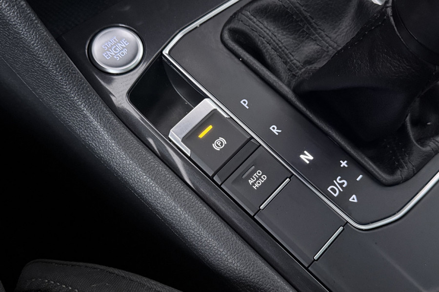 Volkswagen Tiguan Allspace 1.5 TSI Highline Business R (PANORAMADAK, DIGITALE COCKPIT, 360 CAMERA, STOELVERWARMING, 1e EIGENAAR)