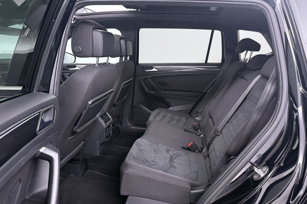 Volkswagen Tiguan Allspace 1.5 TSI Highline Business R (PANORAMADAK, DIGITALE COCKPIT, 360 CAMERA, STOELVERWARMING, 1e EIGENAAR)