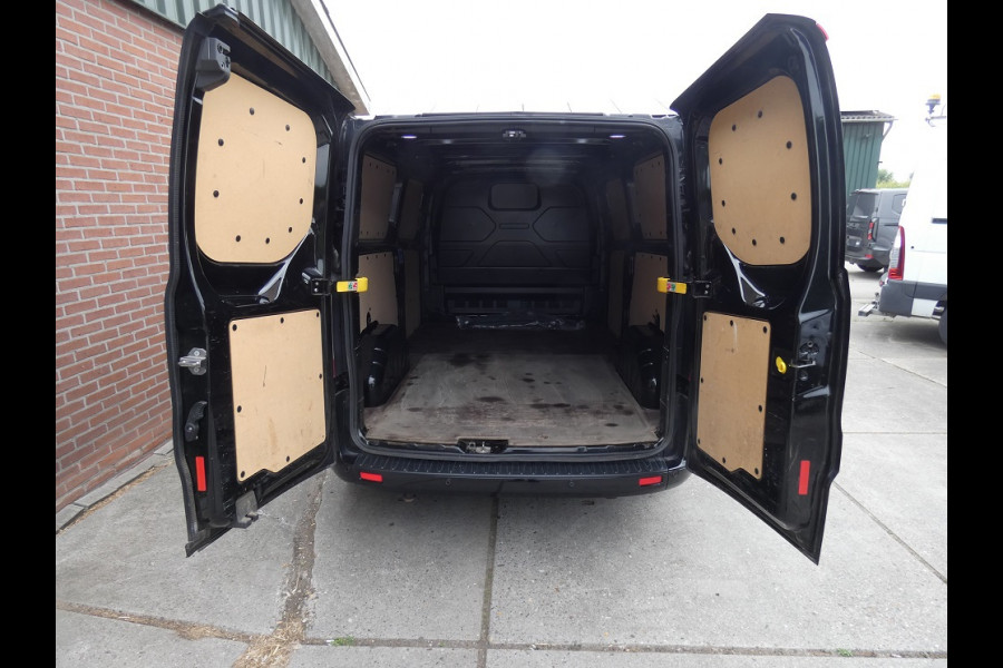 Ford Transit Custom 320 2.0 TDCI L2H1 Sport* navi/cam*xenon*