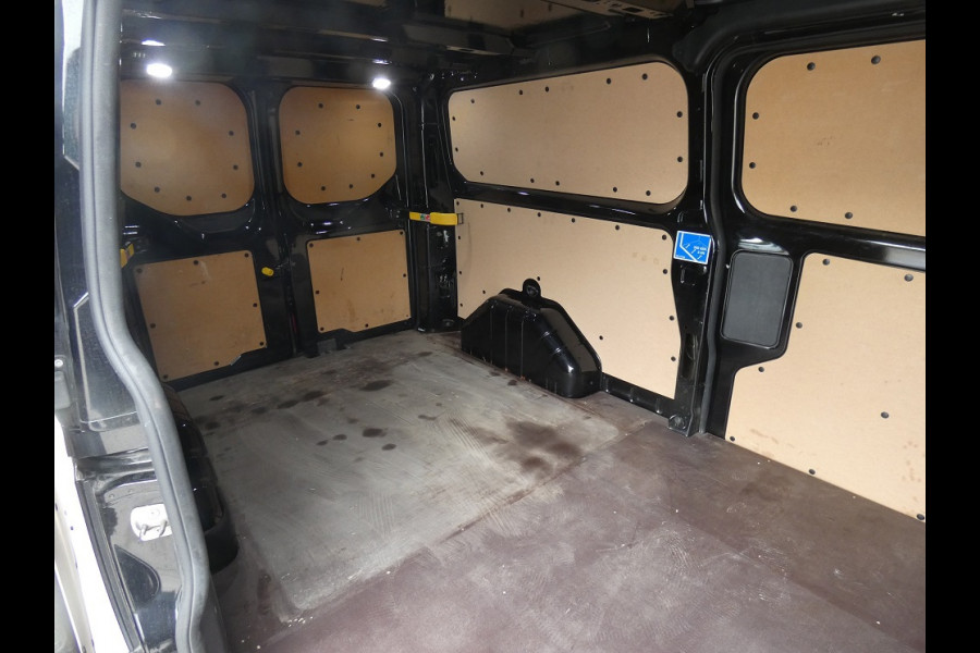 Ford Transit Custom 320 2.0 TDCI L2H1 Sport* navi/cam*xenon*