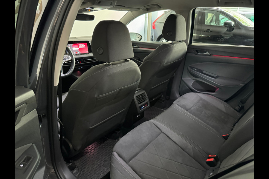 Volkswagen Golf 1.5 TSI Highline Keyless|IQ|Camera|Massage