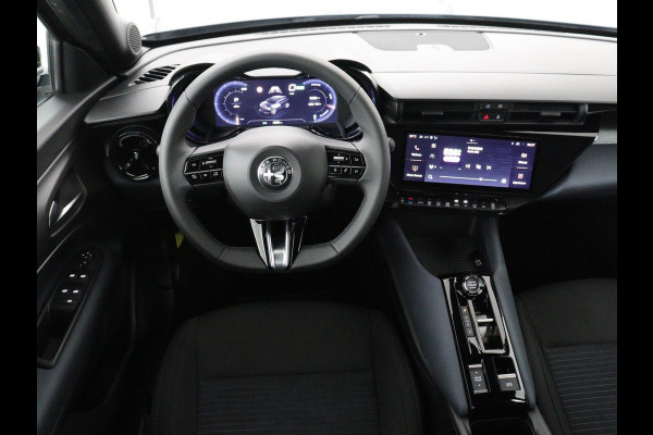 Alfa Romeo junior Elettrica 54 kWh | SOH 97,3% | Adaptive cruise | Carplay | Full LED | Parkeerhulp | Climate control | Digital Cockpit | 18'' velgen | Keyless start