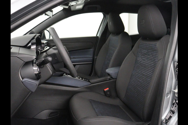 Alfa Romeo junior Elettrica 54 kWh | SOH 97,3% | Adaptive cruise | Carplay | Full LED | Parkeerhulp | Climate control | Digital Cockpit | 18'' velgen | Keyless start