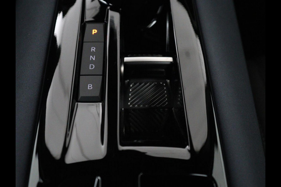 Alfa Romeo junior Elettrica 54 kWh | SOH 97,3% | Adaptive cruise | Carplay | Full LED | Parkeerhulp | Climate control | Digital Cockpit | 18'' velgen | Keyless start