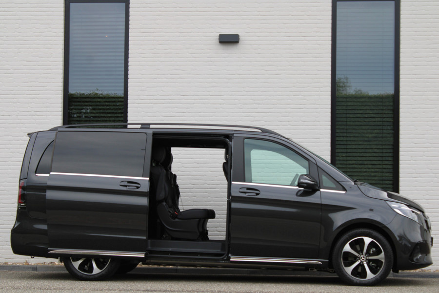 Mercedes-Benz Eqv 300 L2 / AMG / Luchtvering / 7-Persoons / Burmester / Electr Stoelen / Vol Opties / NIEUW!!