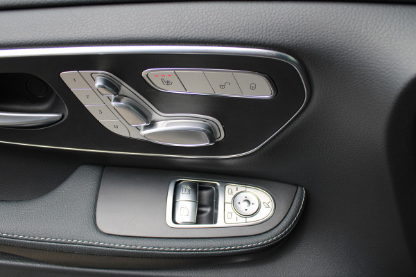 Mercedes-Benz Eqv 300 L2 / AMG / Luchtvering / 7-Persoons / Burmester / Electr Stoelen / Vol Opties / NIEUW!!