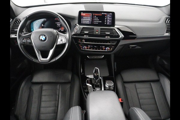 BMW X3 xDrive20i High Executive Edition Panorama dak | Carplay | Climate control | Stoelverwarming | Cruise control | Sfeerverlichting | Navigatie | Bluetooth | Leder bekleding | Achteruitrij camera | DAB Radio
