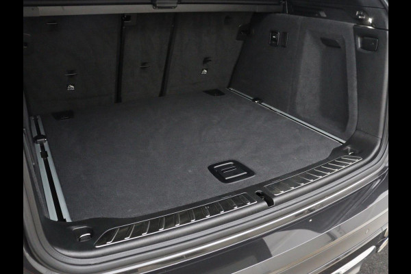 BMW X3 xDrive20i High Executive Edition Panorama dak | Carplay | Climate control | Stoelverwarming | Cruise control | Sfeerverlichting | Navigatie | Bluetooth | Leder bekleding | Achteruitrij camera | DAB Radio