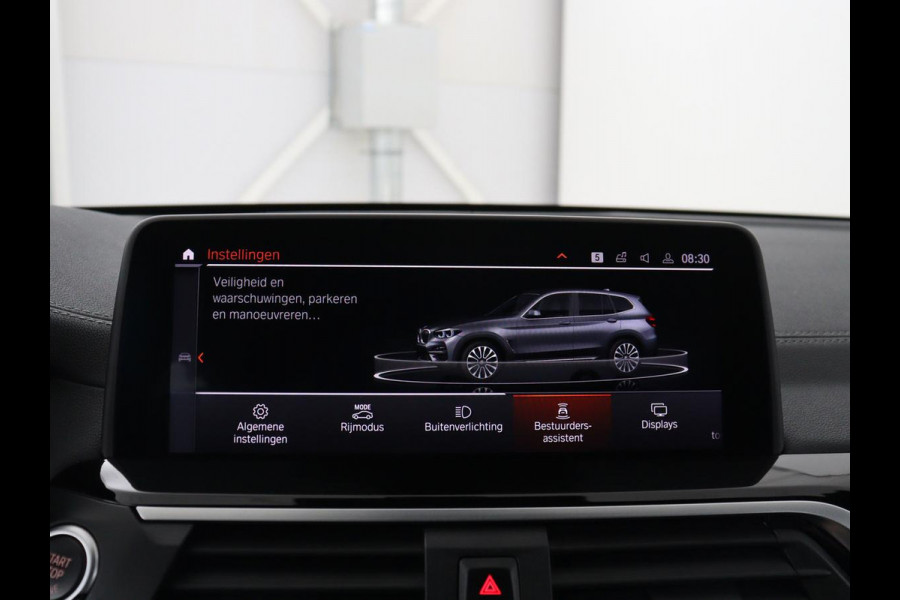 BMW X3 xDrive20i High Executive Edition Panorama dak | Carplay | Climate control | Stoelverwarming | Cruise control | Sfeerverlichting | Navigatie | Bluetooth | Leder bekleding | Achteruitrij camera | DAB Radio