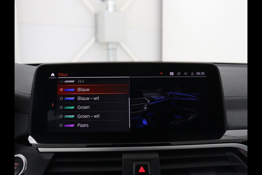BMW X3 xDrive20i High Executive Edition Panorama dak | Carplay | Climate control | Stoelverwarming | Cruise control | Sfeerverlichting | Navigatie | Bluetooth | Leder bekleding | Achteruitrij camera | DAB Radio