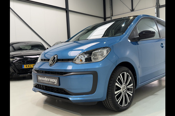 Volkswagen up! 1.0 65pk 5drs. Black Style | Camera | Cruise