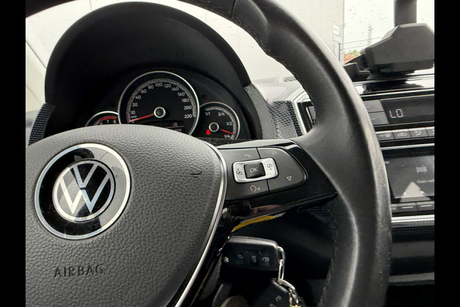 Volkswagen up! 1.0 65pk 5drs. Black Style | Camera | Cruise