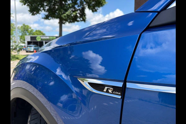 Volkswagen T-Roc 1.5 TSI Sport Business R - Automaat - Pano/schuifdak - Beats - Navi - Afn.Trekhaak